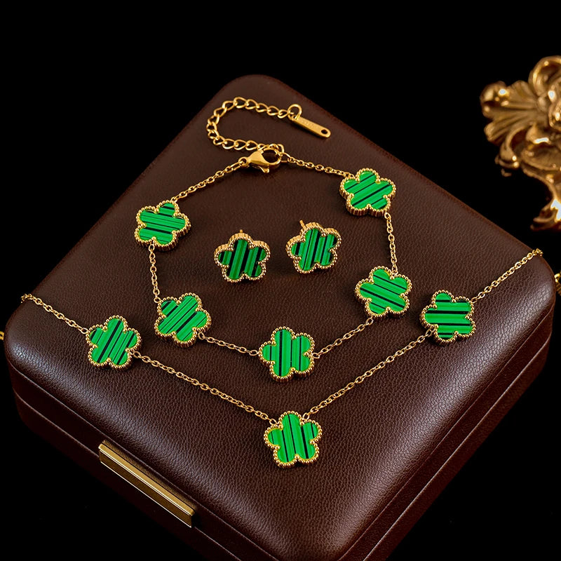 Ensemble de bijoux élégants