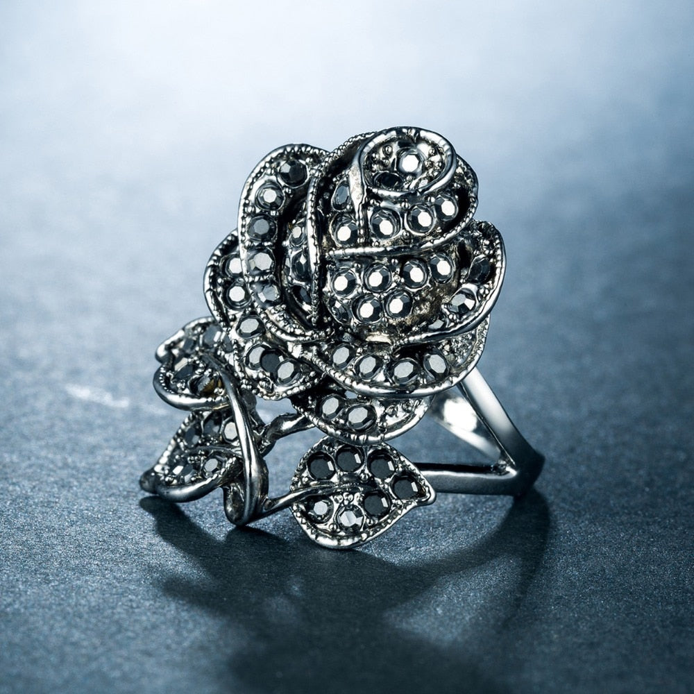Bague avec un motif de rose