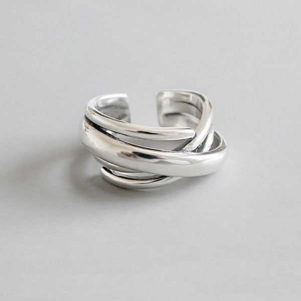 Bague tressée classique