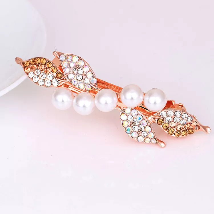 Pince à cheveux avec des perles