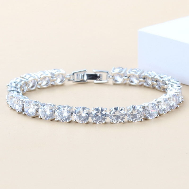 Bracelet avec zircons