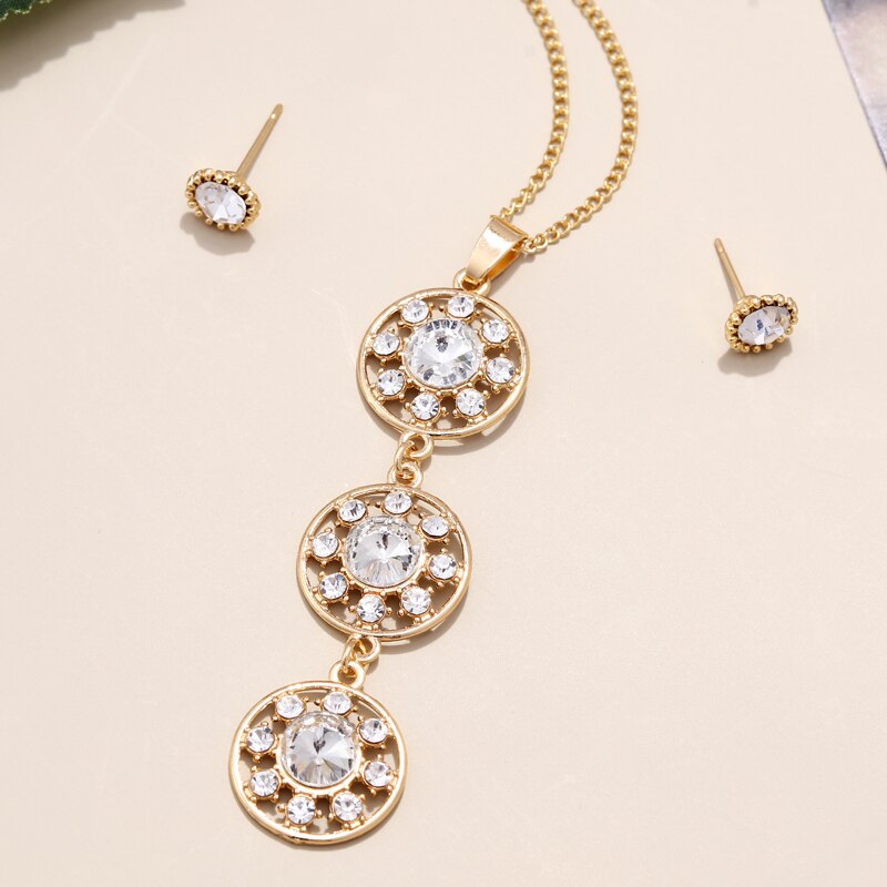 Ensemble de bijoux avec zirconia