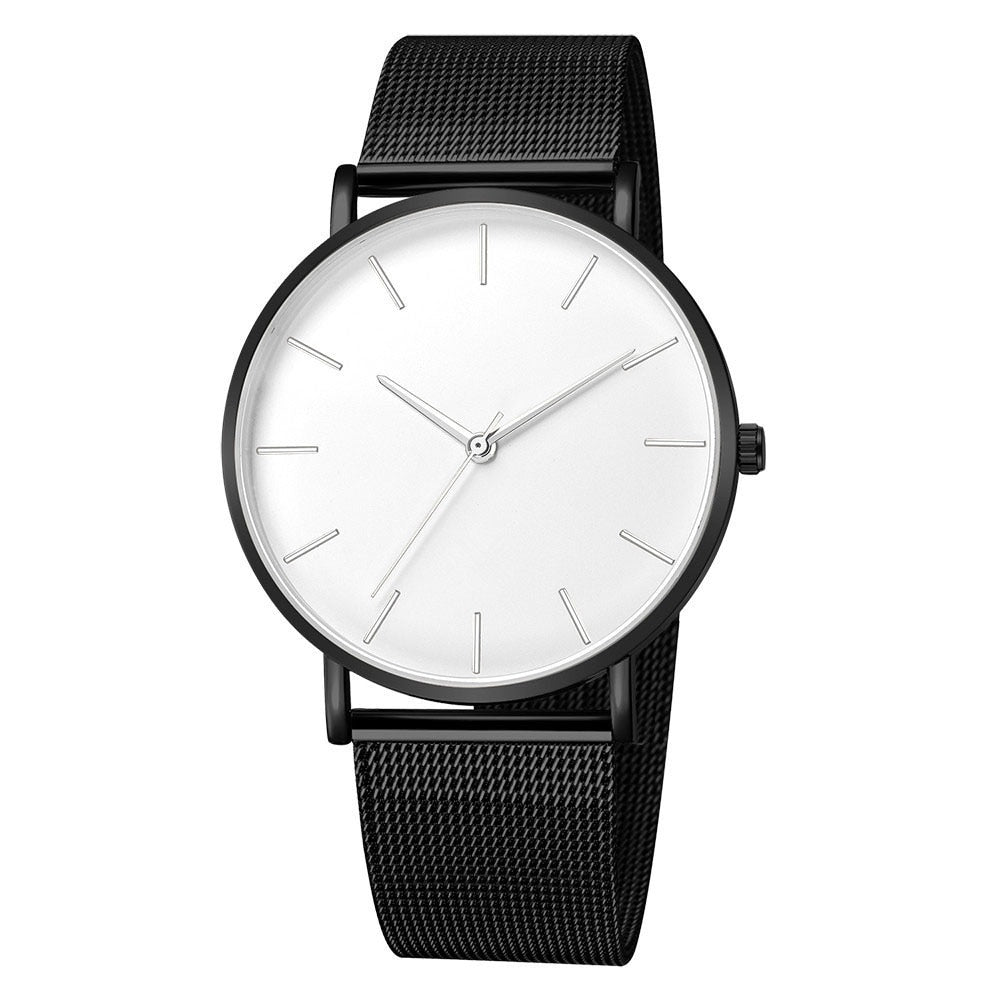 Montre minimaliste pour dames sur un bracelet