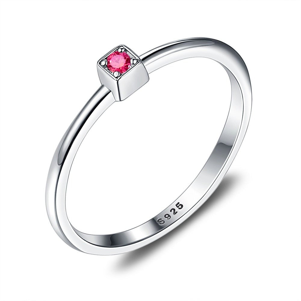 Bague avec zircon