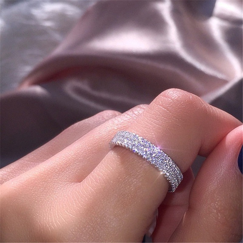 Bague avec zircons