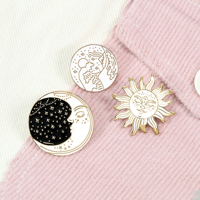 Épingles à motif astrologique