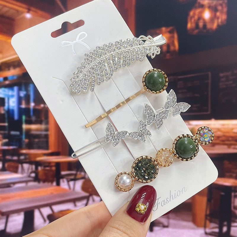 Ensemble de barrettes à cheveux avec des pierres précieuses