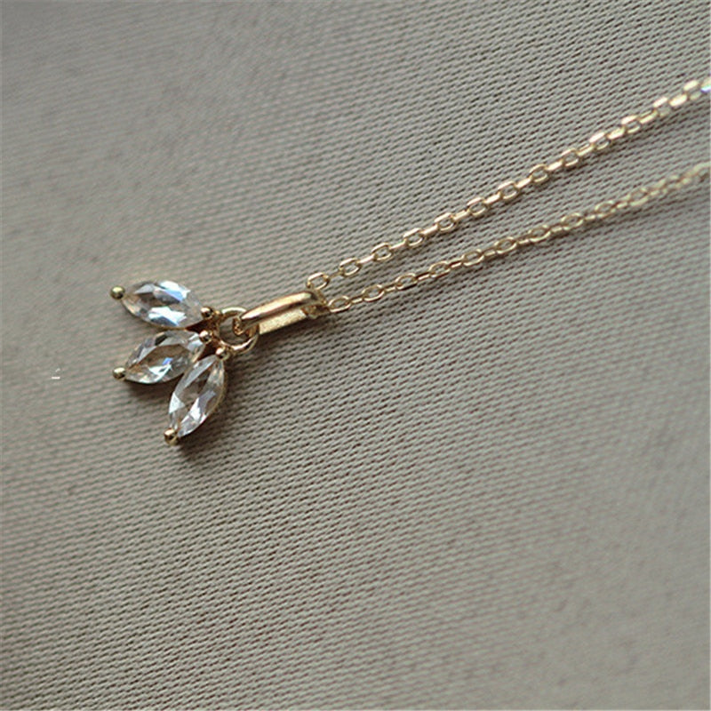 Collier minimaliste avec un pendentif
