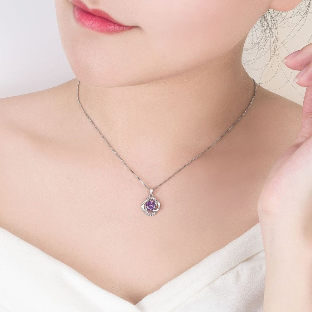 Collier avec zircons