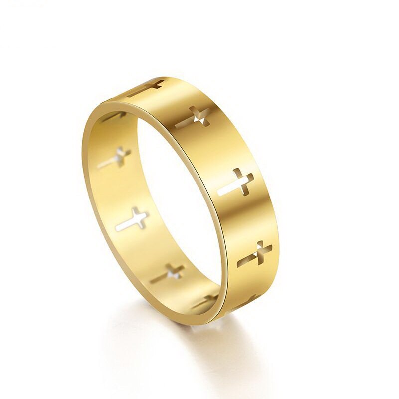 Bague avec motif de croix