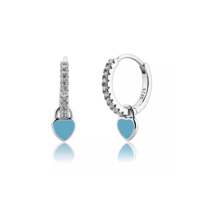 Boucles d'oreilles en argent avec des cœurs