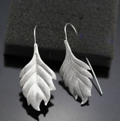 Boucles d'oreilles en forme de feuille
