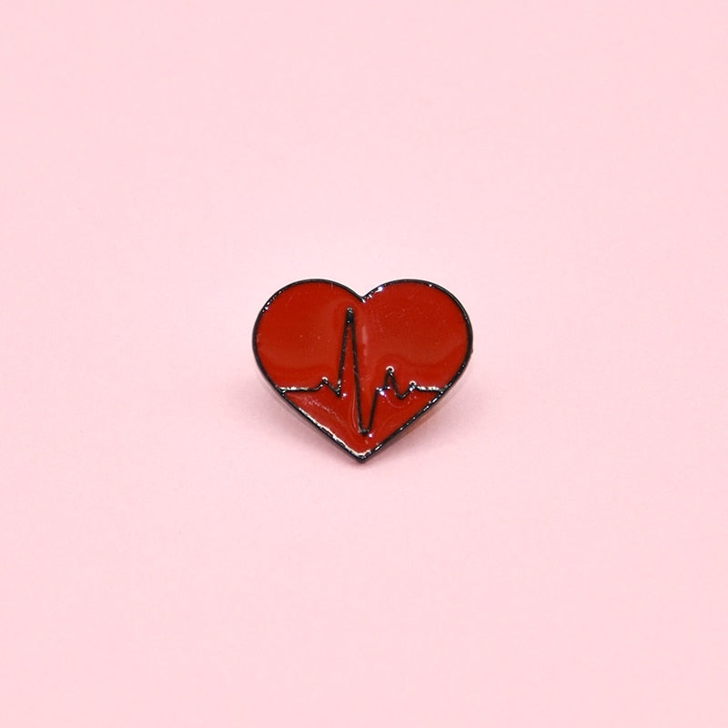 Broche en forme de cœur