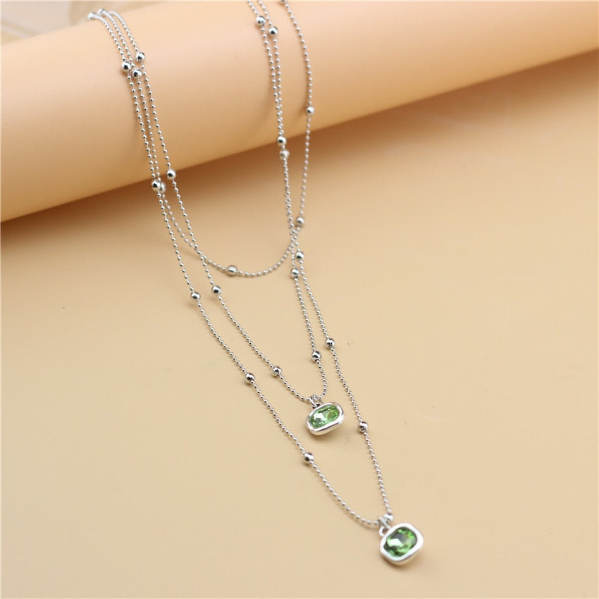 Ensemble de bijoux avec perles colorées