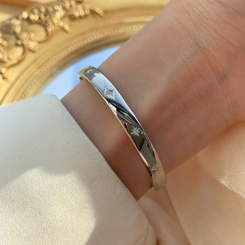 Bracelet ouvert en argent