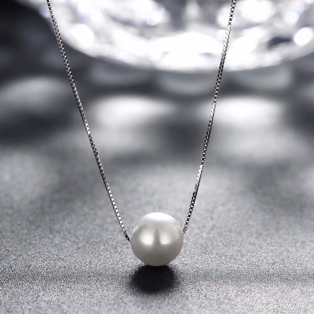Collier d'imitation en perles