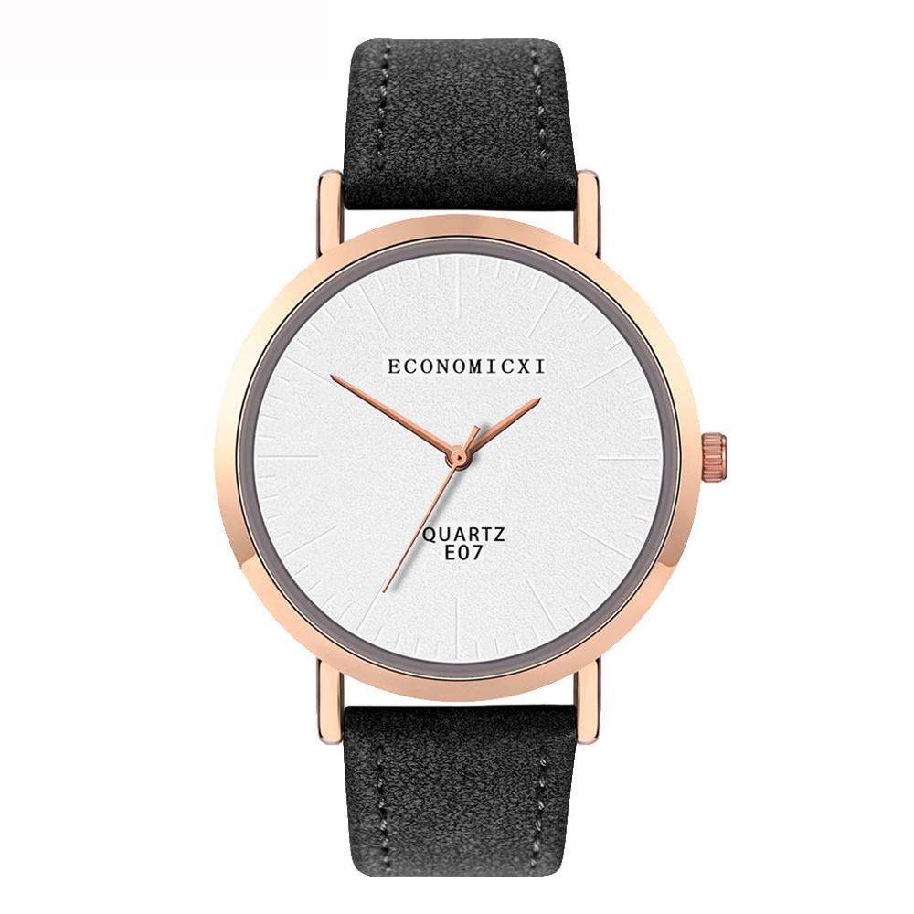 Montre pour dames avec cadran mat