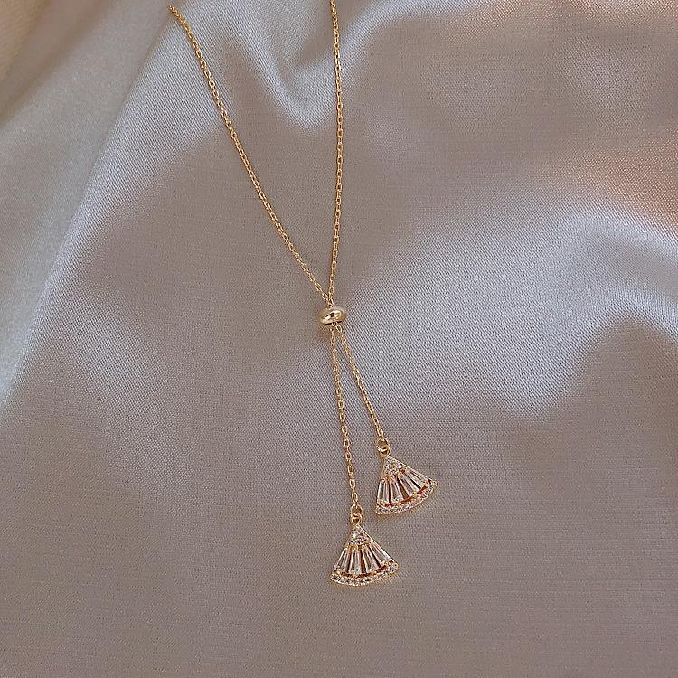 Collier ras du cou avec zircons