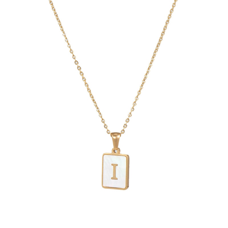 Collier initial