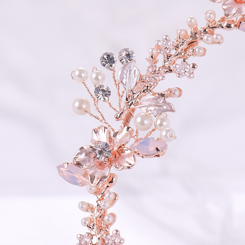 Serre-tête avec fleurs et zircons