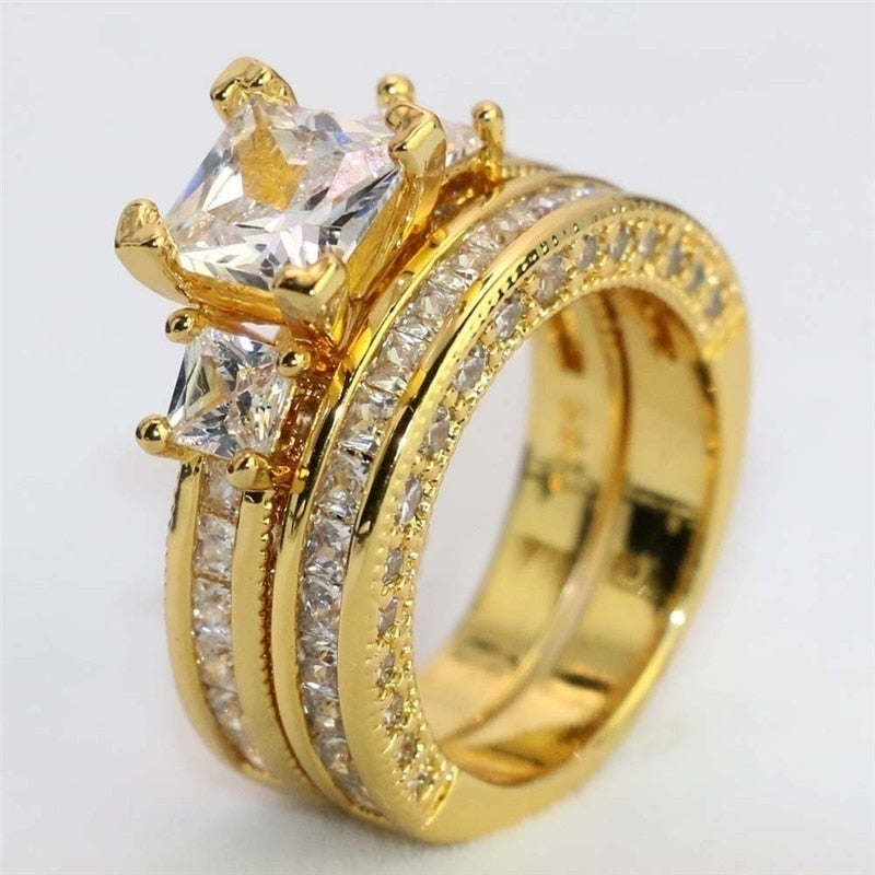 Bague avec zircons