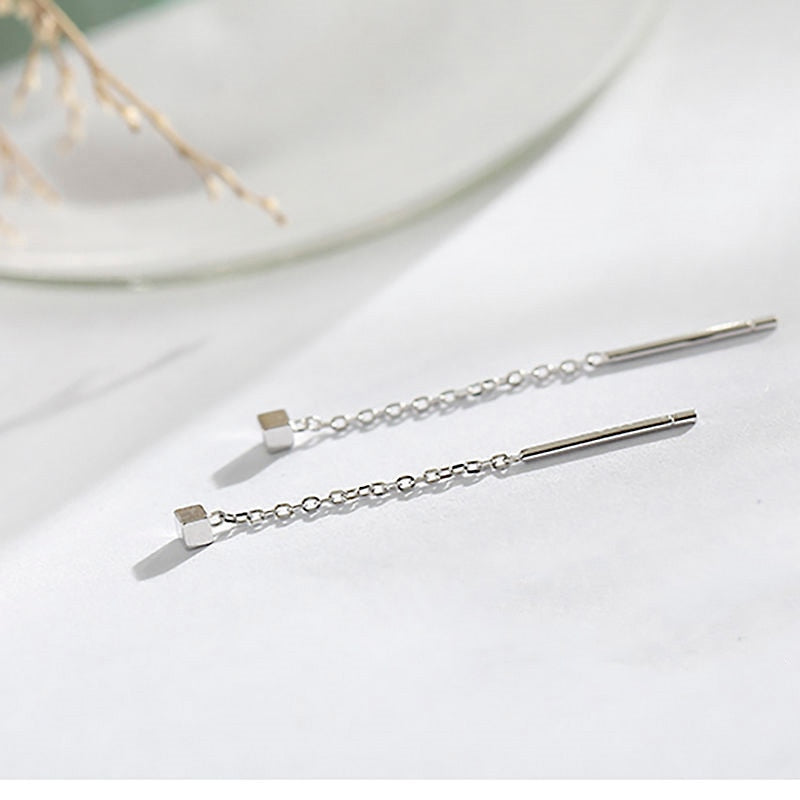 Boucles d'oreilles à enfiler avec un cube