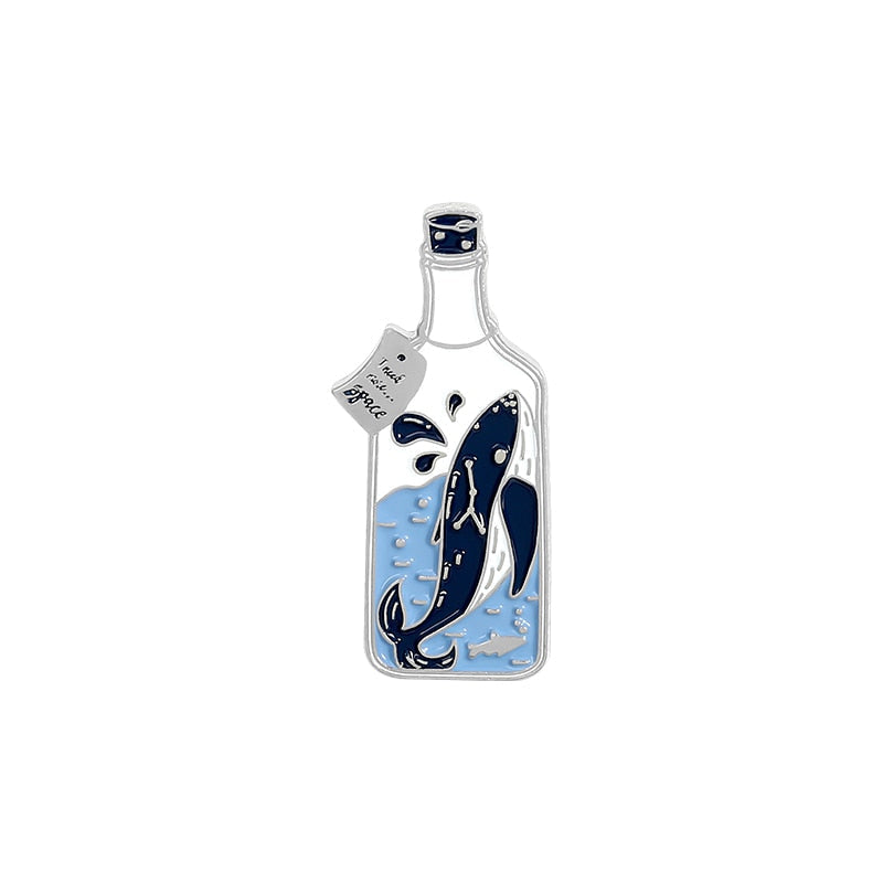 Pin - baleine dans une bouteille
