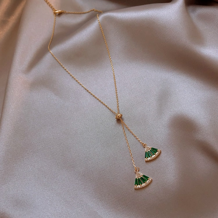 Collier ras du cou avec zircons