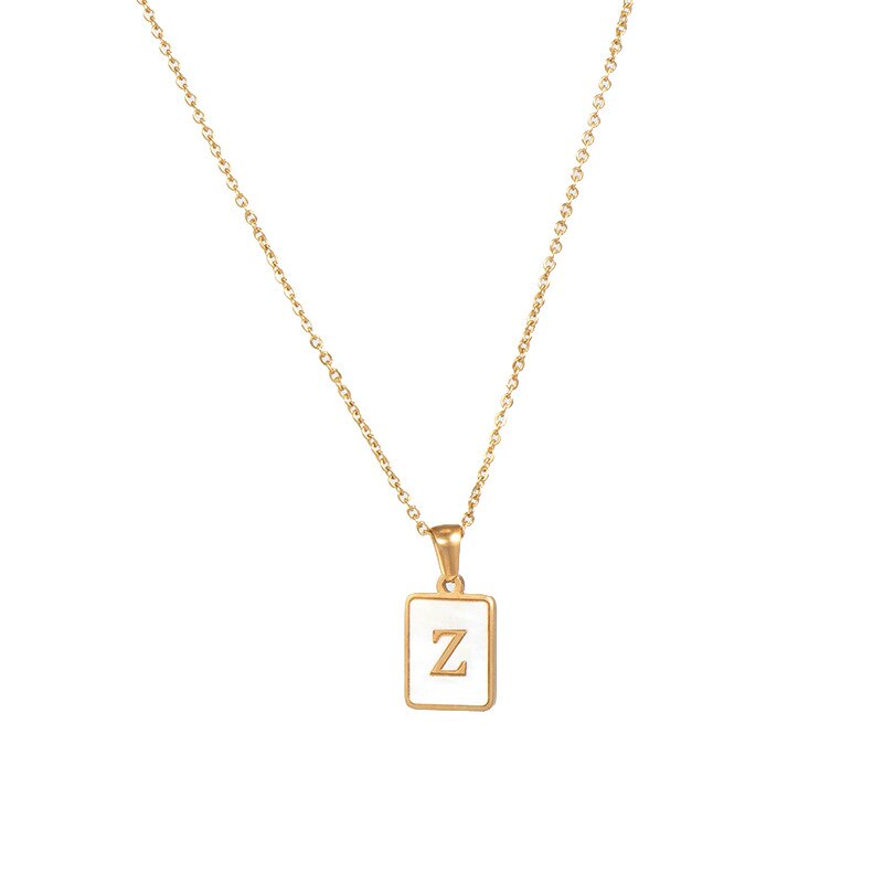 Collier initial