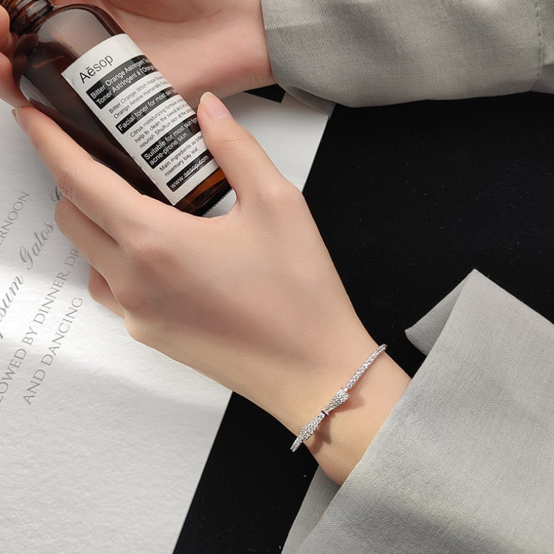 Bracelet en argent avec un nœud