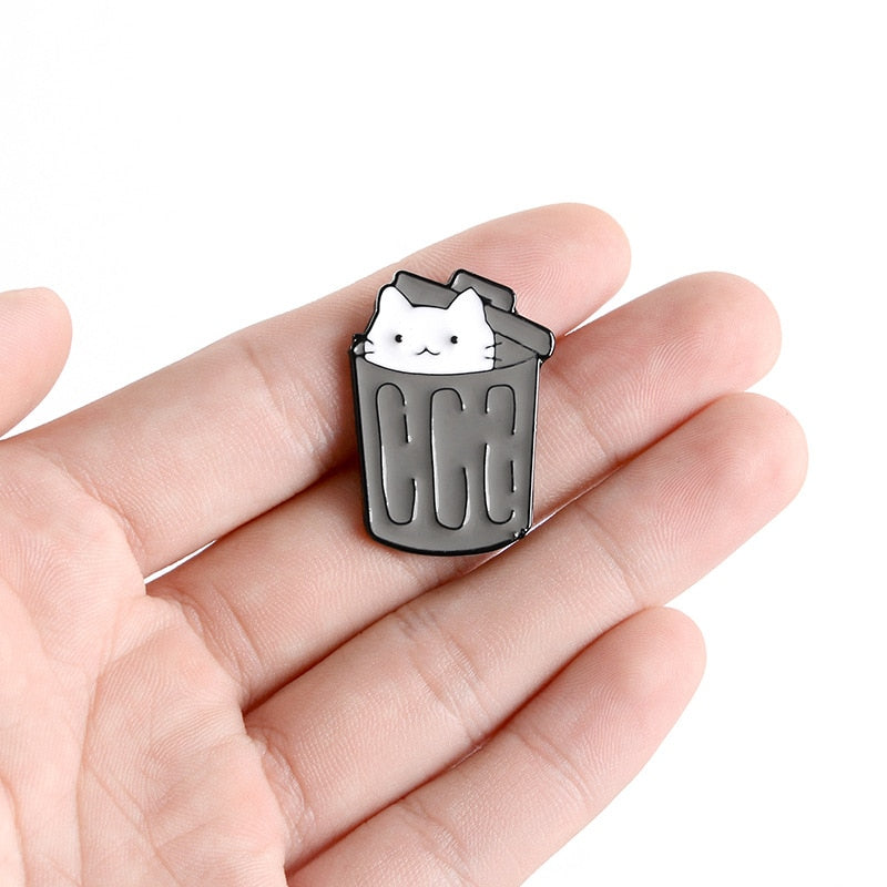 Épingle en forme de chat