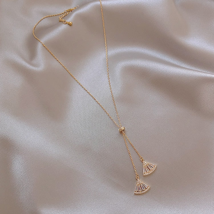 Collier ras du cou avec zircons