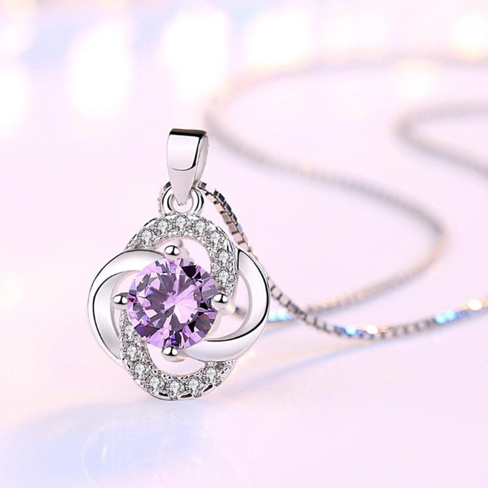 Collier avec zircons