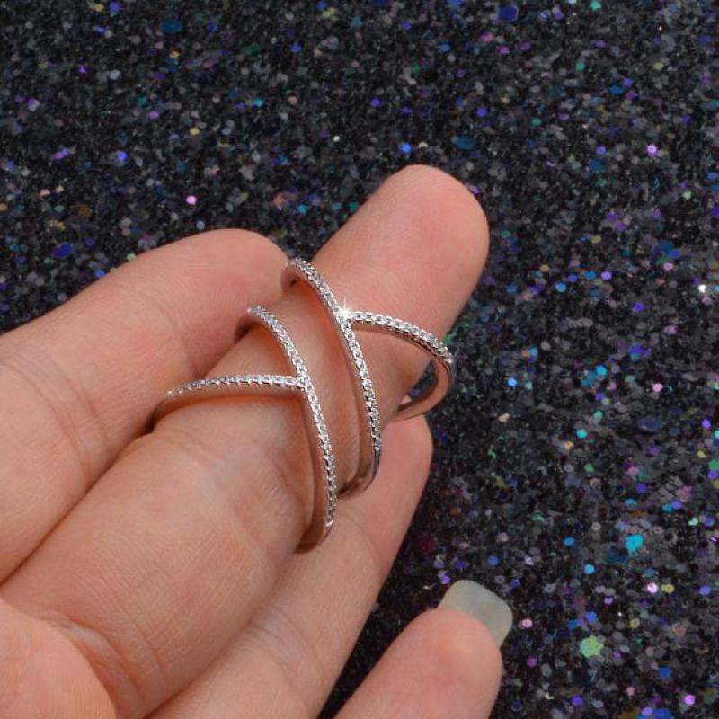 Bague avec un motif géométrique