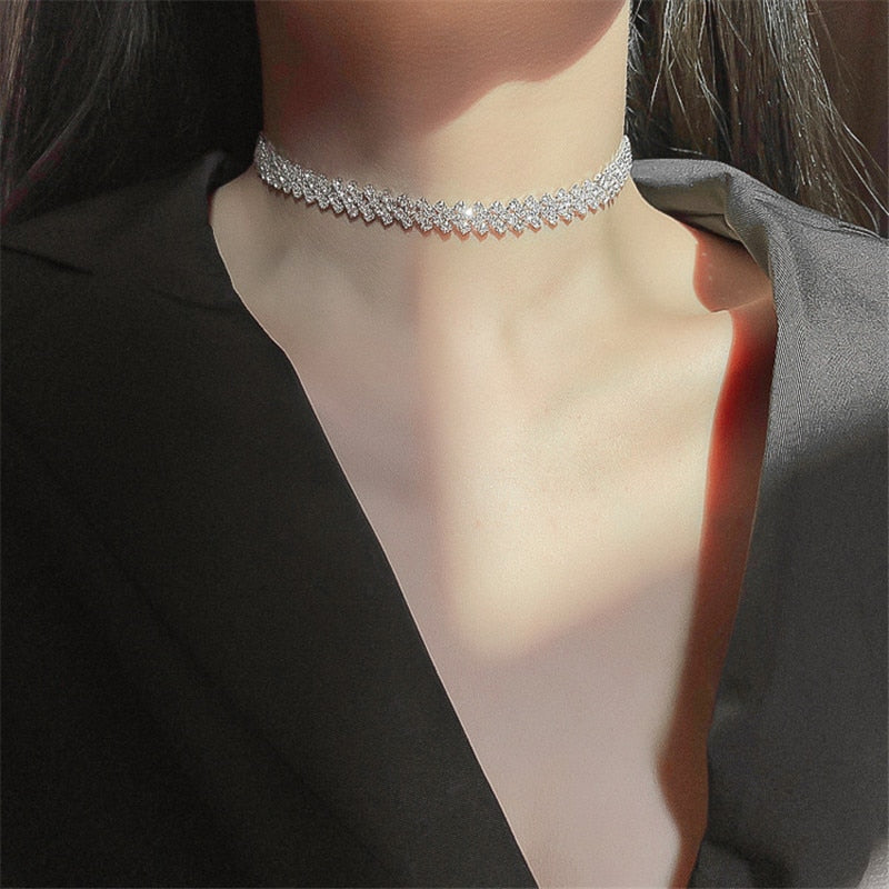 Collier ras de cou en zircone cubique