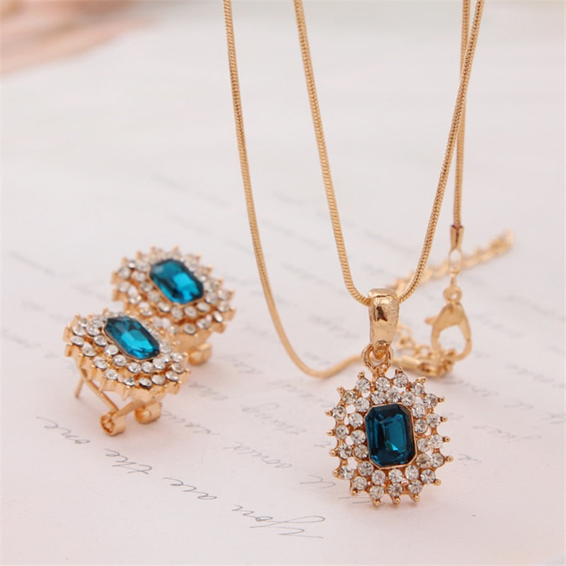 Ensemble de bijoux avec zirconia