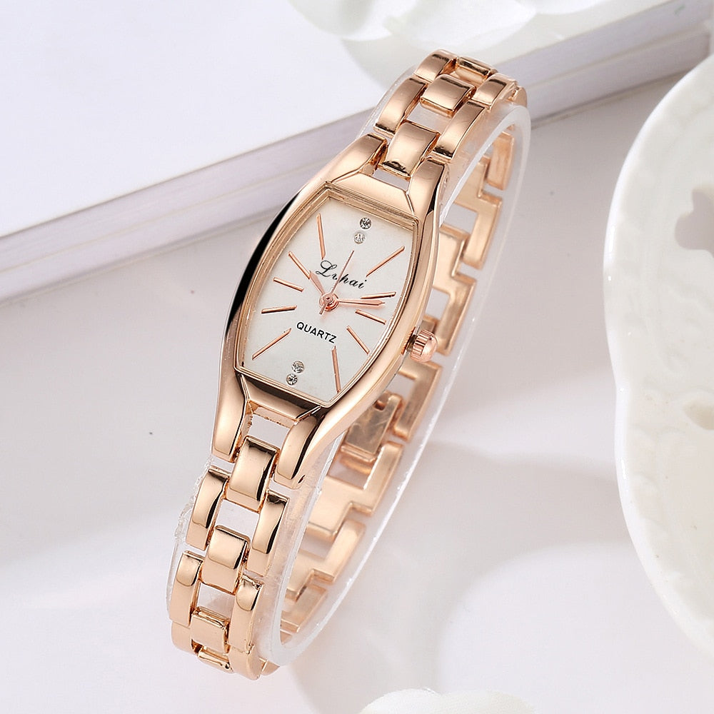 Montre intemporelle pour dames sur un bracelet