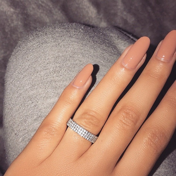 Bague avec zircons