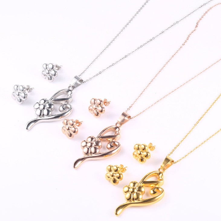 Ensemble avec un motif de fleur
