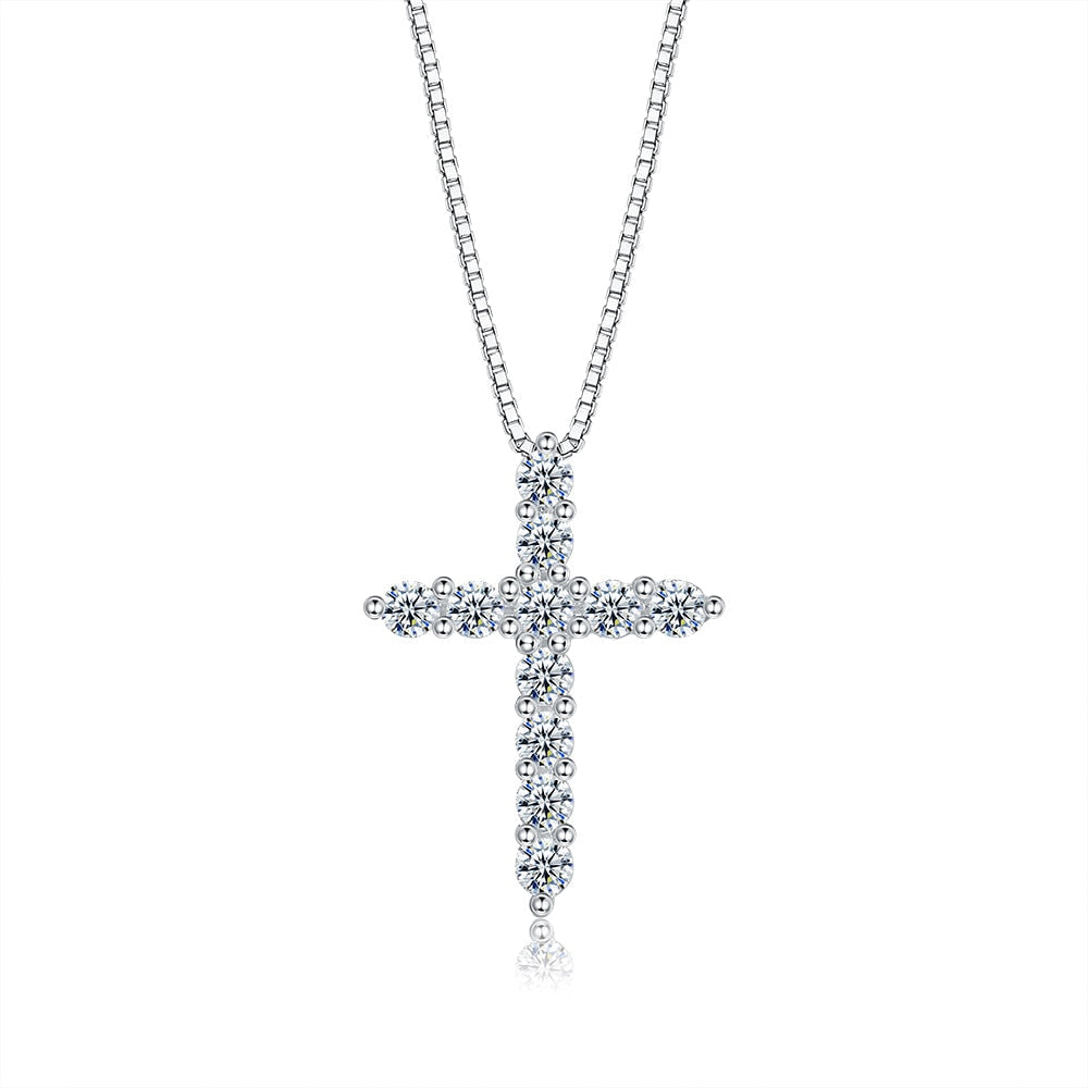 Chaîne avec une croix