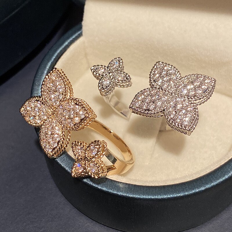 Bague avec motif de fleur