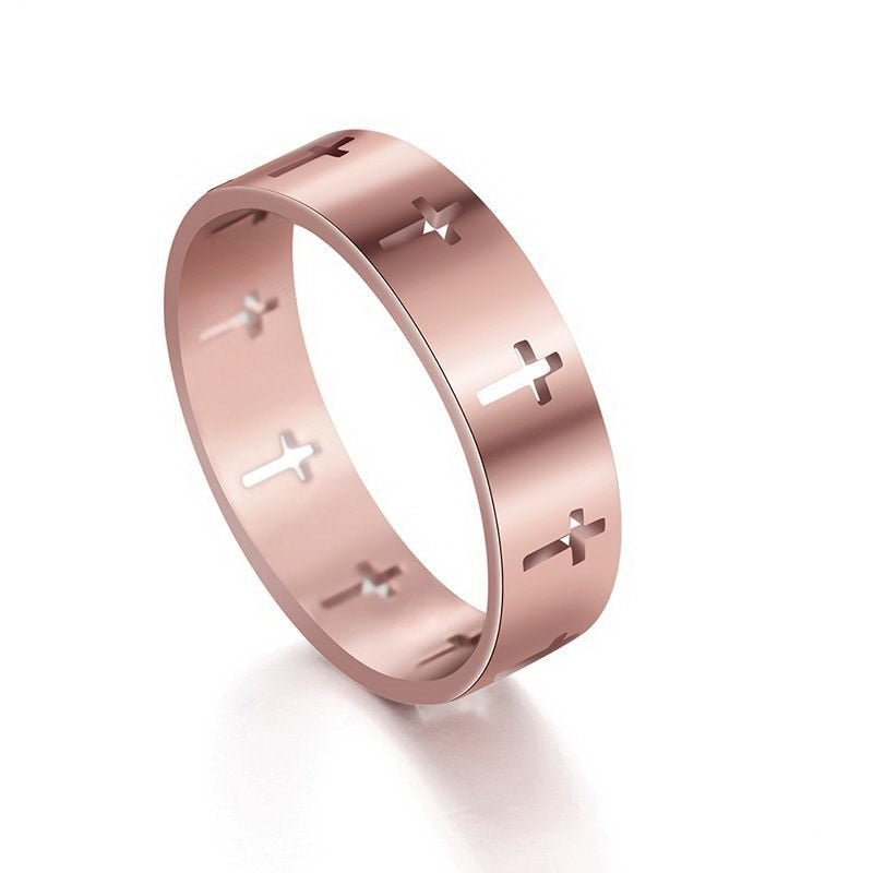 Bague avec motif de croix