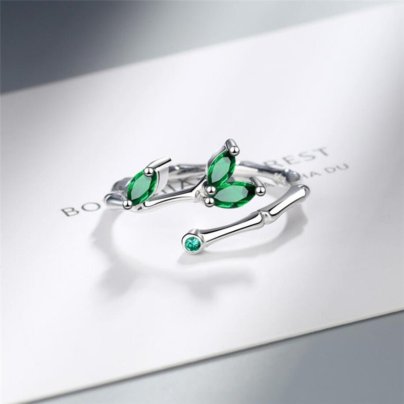 Bague avec motif de plante