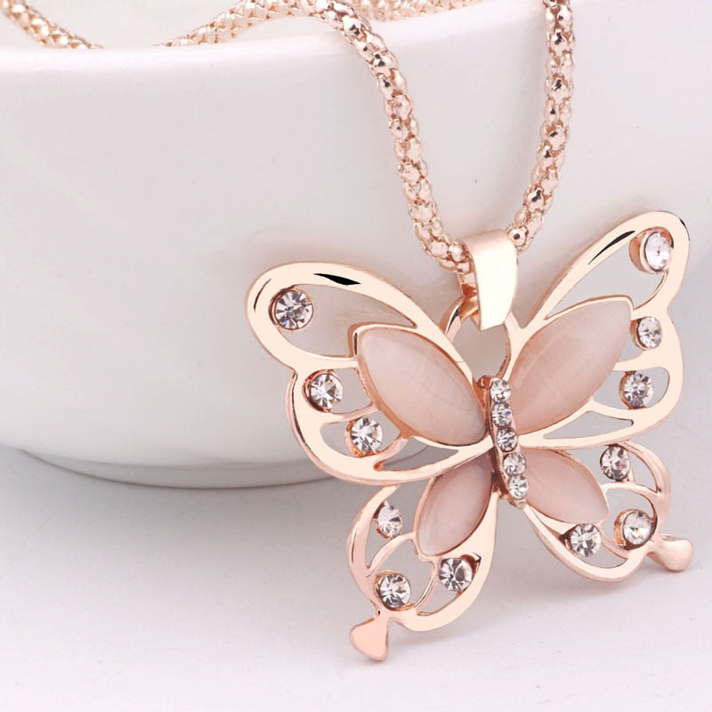 Collier avec zircons - papillon