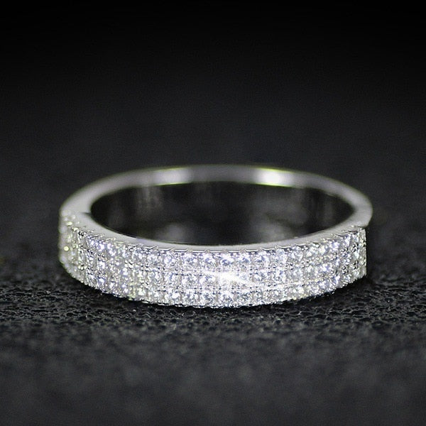 Bague avec zircons