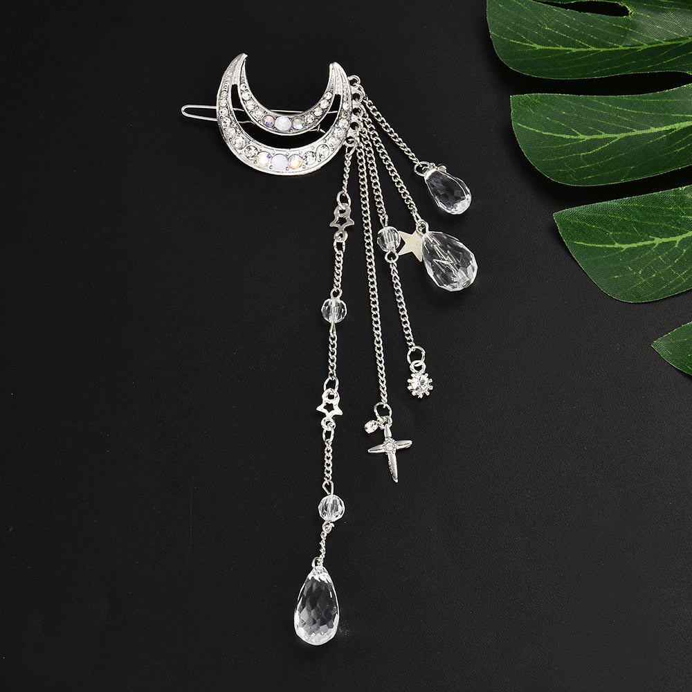 Pince à cheveux en forme de lune avec des perles suspendues