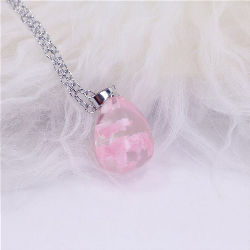Collier lumineux dans le noir