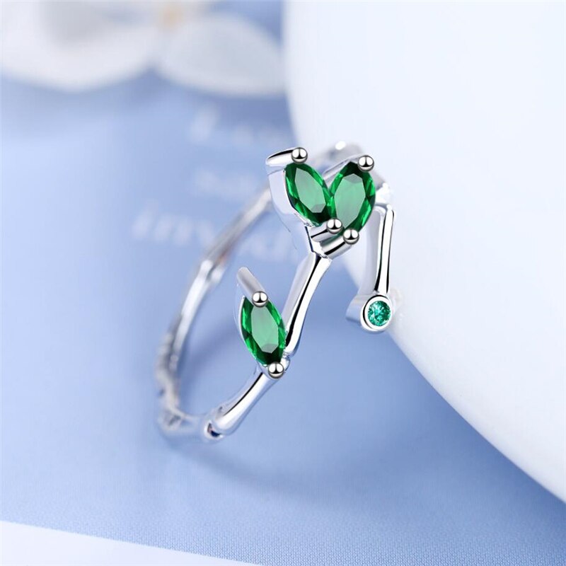 Bague avec motif de plante