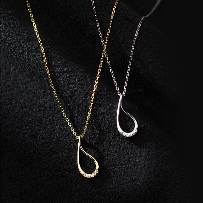 Collier larme minimaliste