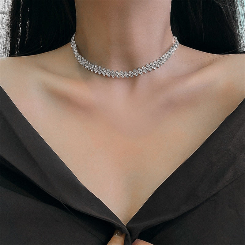 Collier ras de cou en zircone cubique